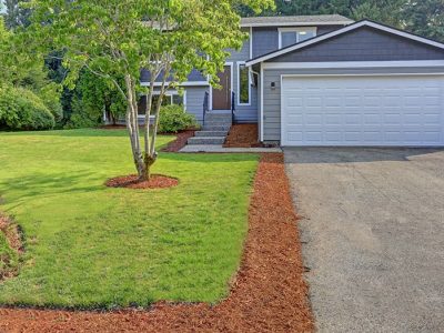 grey_stone_gravel_driveway_v1